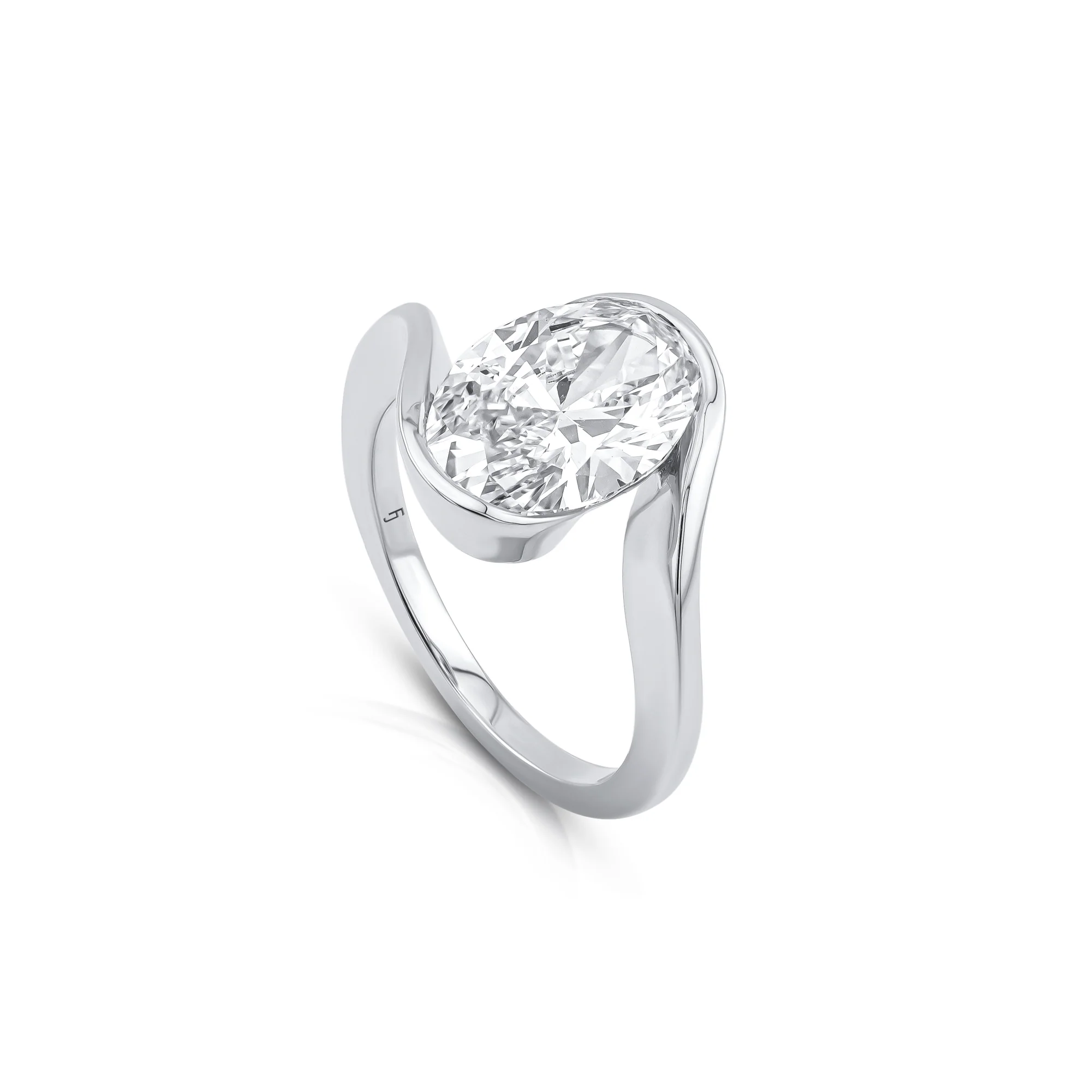 Bisou Diamond Engagement Ring - Image 4