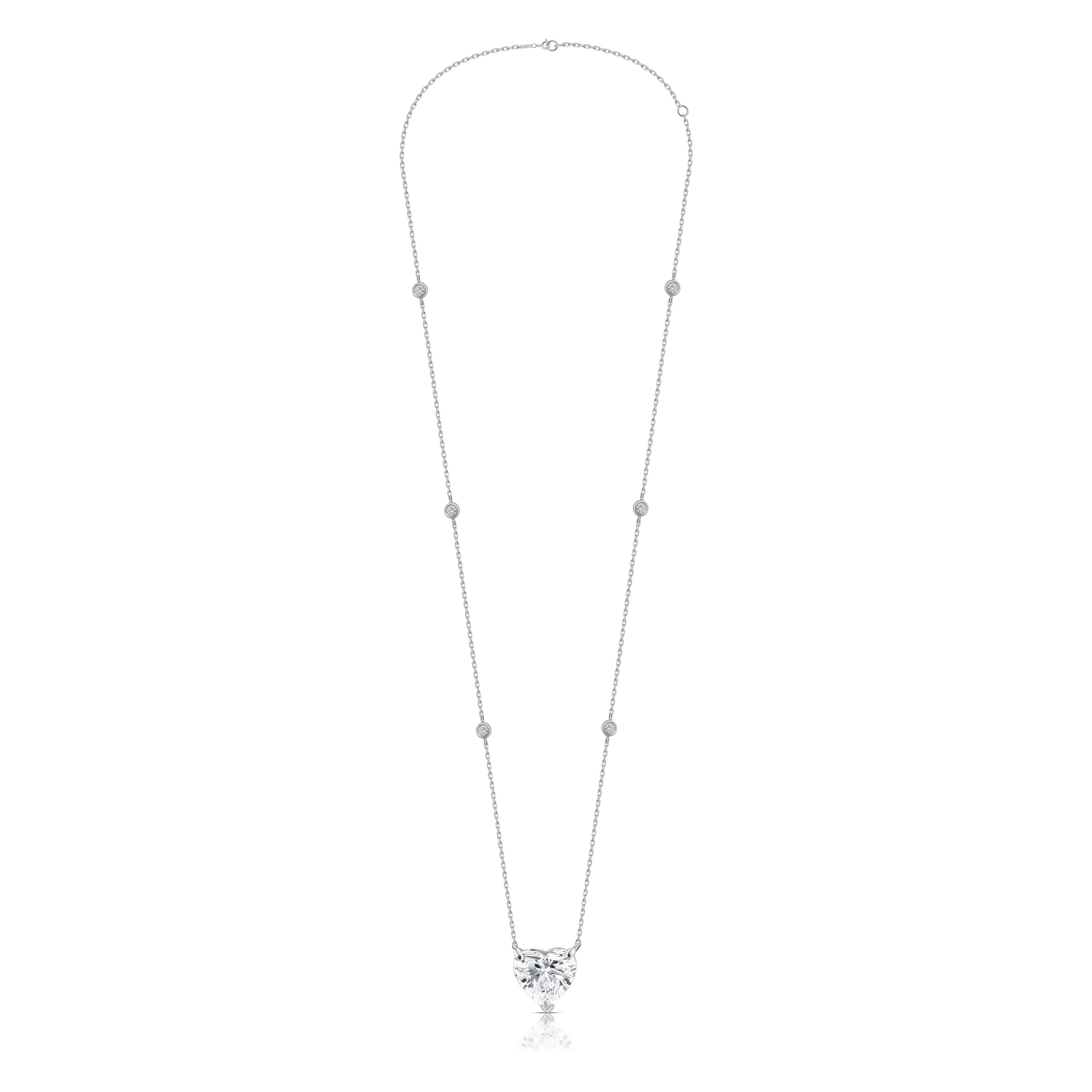 "Coeur de Lune" Heart Shape Necklace - Image 4