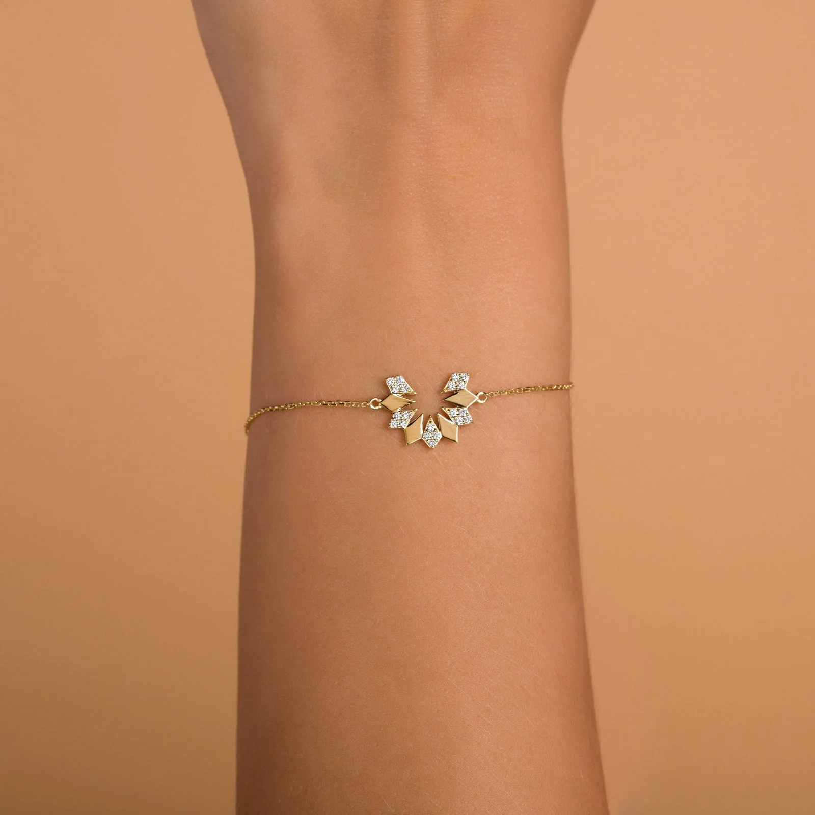 Dahlia Diamond Bracelet - Image 4