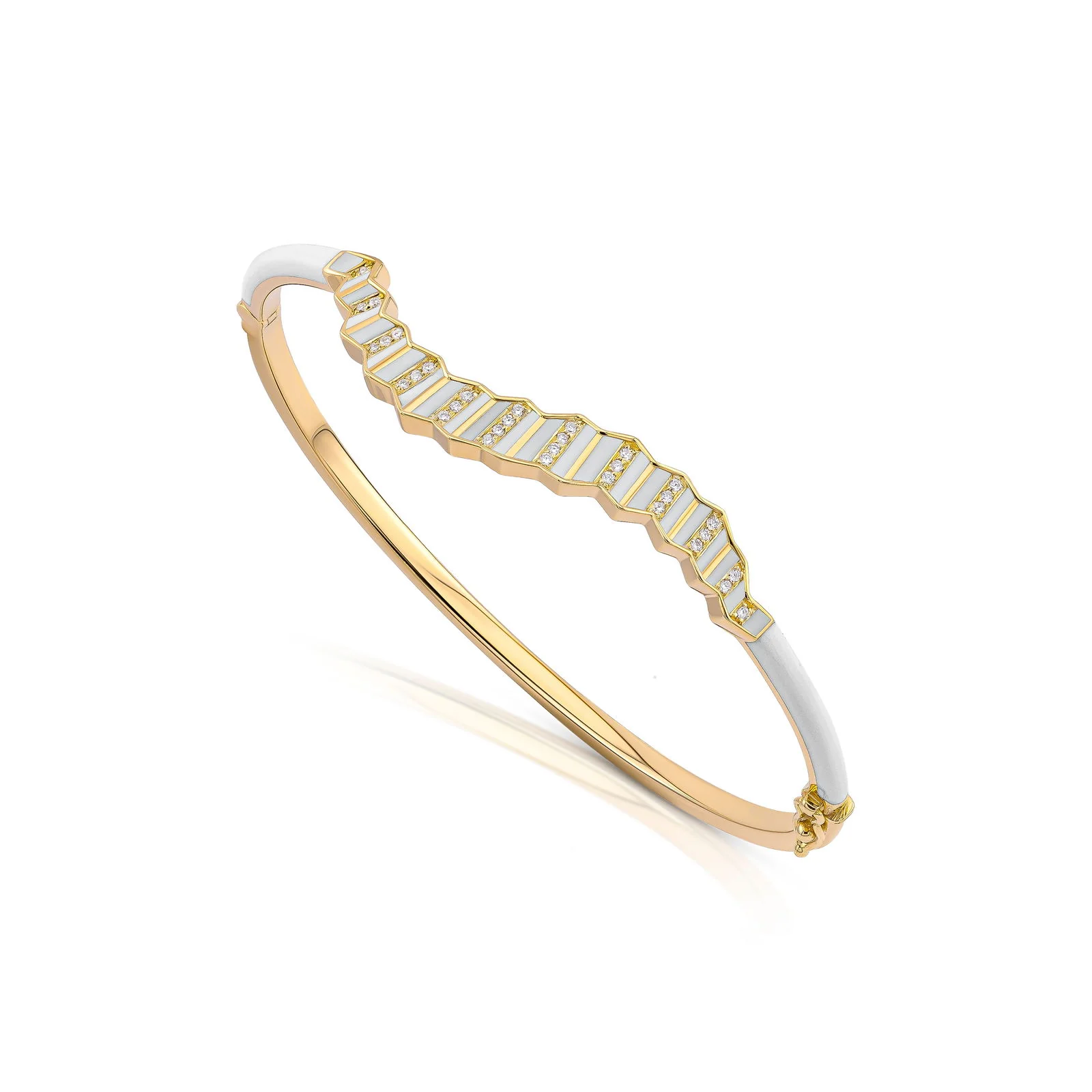 Pleated Ola Gold Bangle - Image 3